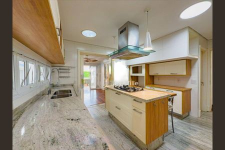 Casa à venda com 480m², 5 quartos e 4 vagas