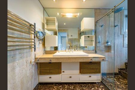 Casa à venda com 480m², 5 quartos e 4 vagas