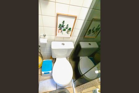 Casa de condomínio à venda com 83m², 3 quartos e 2 vagasBanheiro 2