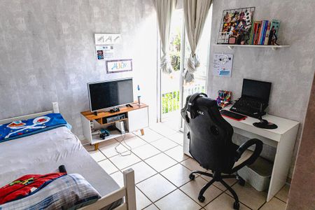 Casa de condomínio à venda com 83m², 3 quartos e 2 vagasQuarto 2