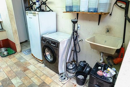 Casa de condomínio à venda com 83m², 3 quartos e 2 vagasÁrea de Serviço