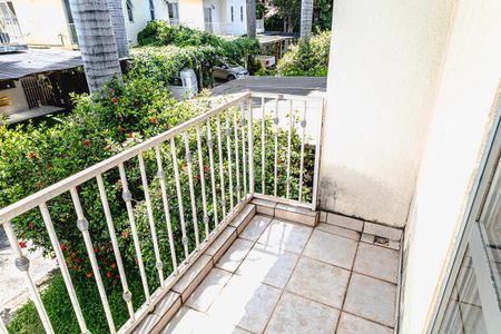 Casa de condomínio à venda com 83m², 3 quartos e 2 vagasVaranda do Quarto 2