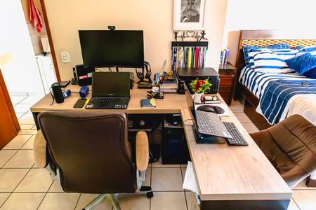 Casa de condomínio à venda com 83m², 3 quartos e 2 vagasQuarto 3