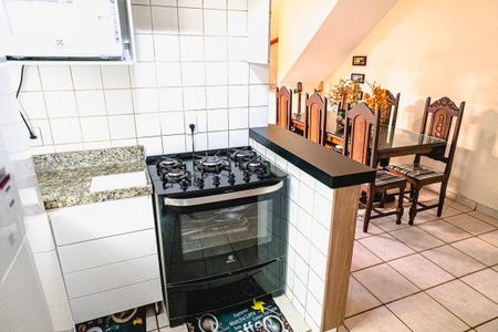 Casa de condomínio à venda com 83m², 3 quartos e 2 vagasCozinha
