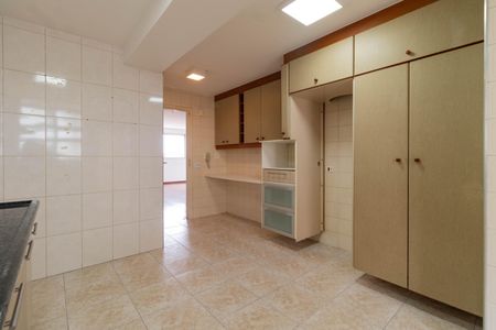Apartamento à venda com 134m², 3 quartos e 2 vagasCozinha