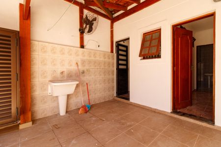 Casa para alugar com 180m², 3 quartos e 2 vagasÁrea de Serviço