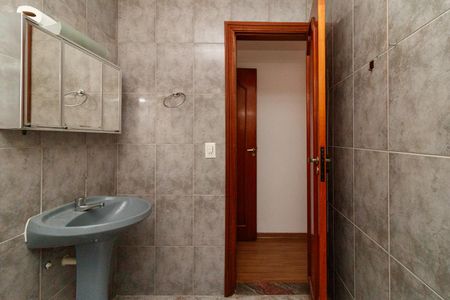 Casa para alugar com 180m², 3 quartos e 2 vagasBanheiro da Suíte