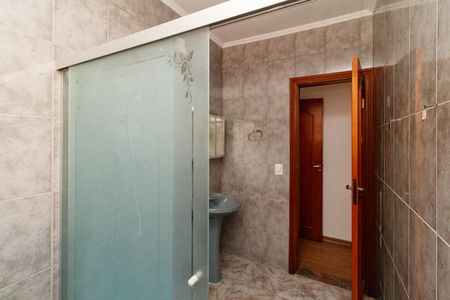 Casa para alugar com 180m², 3 quartos e 2 vagasBanheiro da Suíte