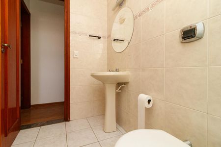 Casa para alugar com 180m², 3 quartos e 2 vagasBanheiro