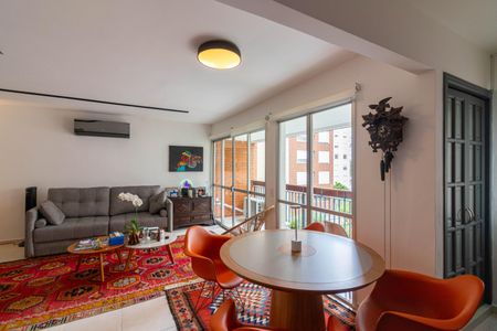 Sala de apartamento à venda com 2 quartos, 90m² em Itaim Bibi, São Paulo