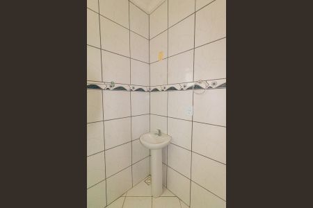 Casa de condomínio para alugar com 80m², 2 quartos e 1 vaga Casa de condomínio para alugar com 80m², 2 quartos e 1 vagaBanheiro