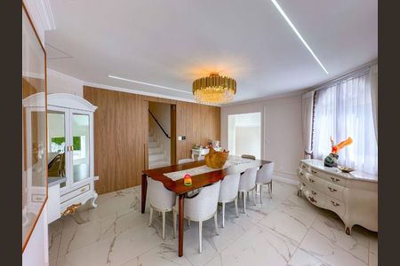 Casa à venda com 4 quartos, 421m² em Alphaville, Santana de Parnaíba