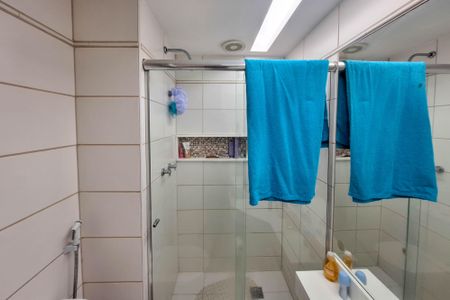 Apartamento à venda com 90m², 2 quartos e 1 vaga Apartamento à venda com 90m², 2 quartos e 1 vagaBanheiro Social