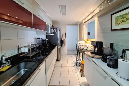 Apartamento à venda com 90m², 2 quartos e 1 vaga Apartamento à venda com 90m², 2 quartos e 1 vagaCozinha
