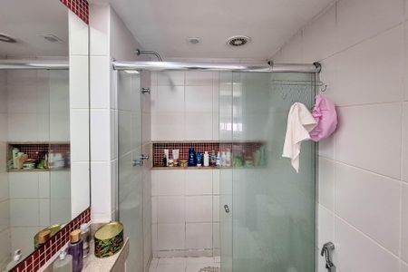 Apartamento à venda com 90m², 2 quartos e 1 vaga Apartamento à venda com 90m², 2 quartos e 1 vagaBanheiro da Suíte 1