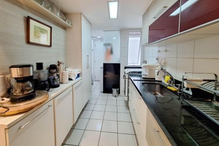 Apartamento à venda com 90m², 2 quartos e 1 vaga Apartamento à venda com 90m², 2 quartos e 1 vagaCozinha