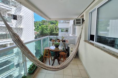 Apartamento à venda com 90m², 2 quartos e 1 vaga Apartamento à venda com 90m², 2 quartos e 1 vagaVaranda da Sala