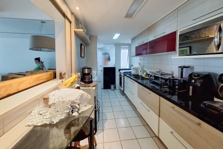 Apartamento à venda com 90m², 2 quartos e 1 vaga Apartamento à venda com 90m², 2 quartos e 1 vagaCozinha