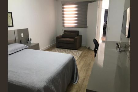 Casa à venda com 3 quartos, 250m² em Vila Dom Pedro I, São Paulo