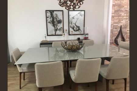 Casa à venda com 3 quartos, 250m² em Vila Dom Pedro I, São Paulo