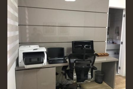 Casa à venda com 3 quartos, 250m² em Vila Dom Pedro I, São Paulo