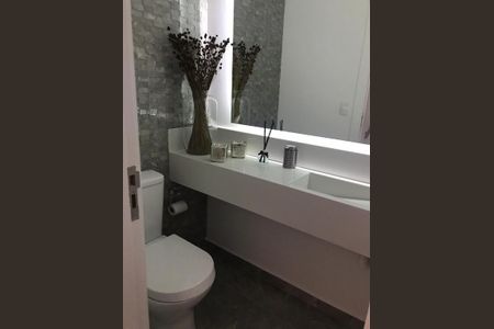 Casa à venda com 3 quartos, 250m² em Vila Dom Pedro I, São Paulo