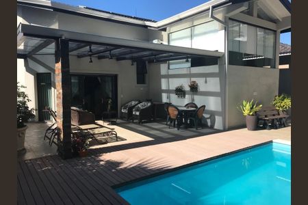 Casa de Condomínio à venda com 4 quartos, 310m² em Alphaville, Santana de Parnaíba