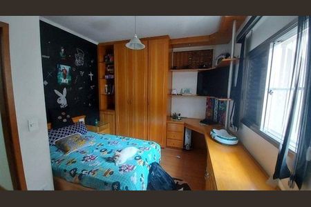 Casa à venda com 3 quartos, 450m² em Pestana, Osasco