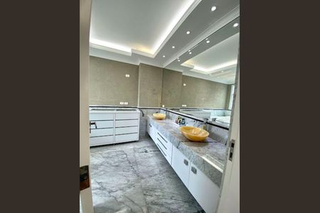 Casa de condomínio à venda com 950m², 5 quartos e 6 vagas