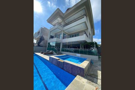 Casa de condomínio à venda com 950m², 5 quartos e 6 vagas