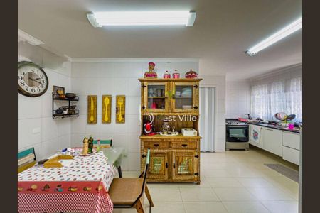 Casa à venda com 4 quartos, 400m² em Empresarial 18 do Forte, Barueri