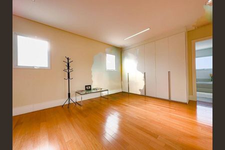 Casa à venda com 4 quartos, 698m² em Residencial Onze (Alphaville), Santana de Parnaíba