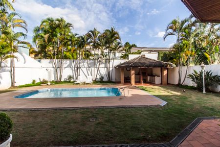 Casa de condomínio à venda com 410m², 4 quartos e 6 vagasVista da Sala