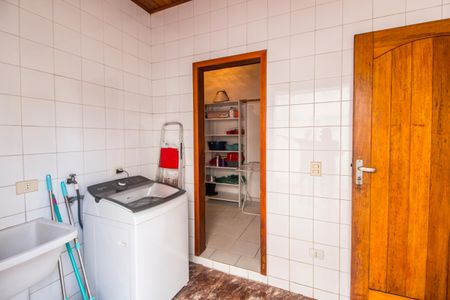 Casa de condomínio à venda com 410m², 4 quartos e 6 vagasÁrea de Serviço