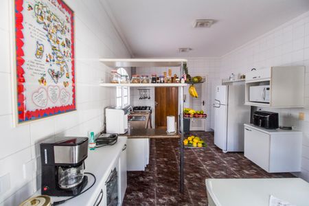 Casa de condomínio à venda com 410m², 4 quartos e 6 vagasCozinha