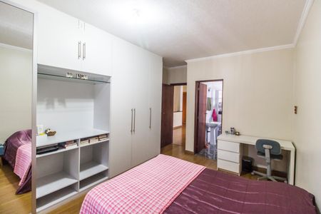 Casa de condomínio à venda com 410m², 4 quartos e 6 vagasSuíte 2