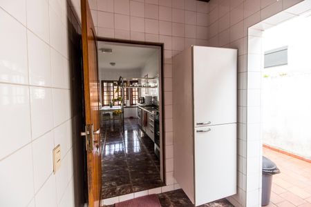 Casa de condomínio à venda com 410m², 4 quartos e 6 vagasÁrea de Serviço