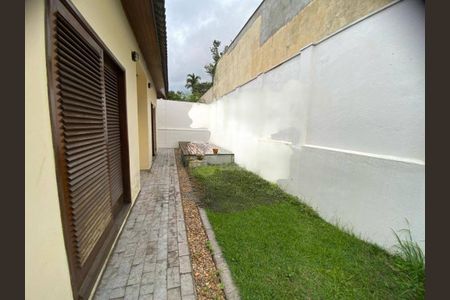 Casa à venda com 350m², 4 quartos e sem vaga