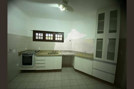 Casa à venda com 350m², 4 quartos e sem vaga