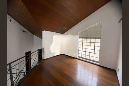 Casa à venda com 350m², 4 quartos e sem vaga