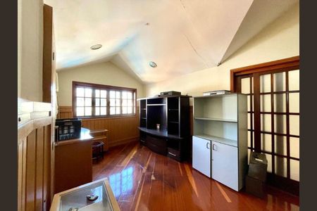 Casa de Condomínio à venda com 5 quartos, 693m² em Alphaville, Santana de Parnaíba