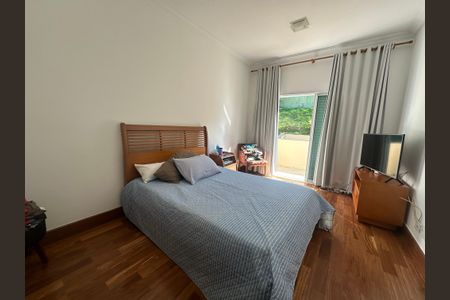 Casa de condomínio à venda com 450m², 4 quartos e 5 vagas Casa de condomínio à venda com 450m², 4 quartos e 5 vagasSuíte 3