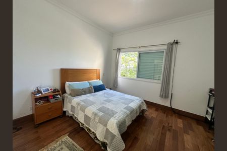 Casa de condomínio à venda com 450m², 4 quartos e 5 vagas Casa de condomínio à venda com 450m², 4 quartos e 5 vagasSuíte 2