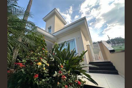 Casa de condomínio à venda com 450m², 4 quartos e 5 vagas Casa de condomínio à venda com 450m², 4 quartos e 5 vagasGaragem