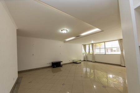 Sala 2 de casa de condomínio à venda com 5 quartos, 682m² em Alphaville Residencial Um, Barueri