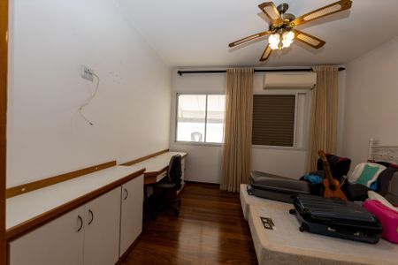 Casa de condomínio à venda com 682m², 5 quartos e 6 vagasSuíte 3