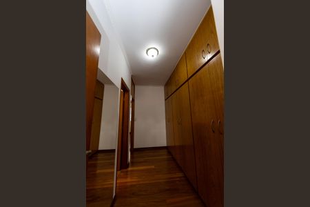 Casa de condomínio à venda com 682m², 5 quartos e 6 vagasSuite 4