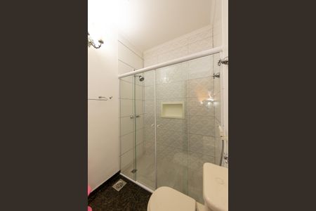 Casa de condomínio à venda com 682m², 5 quartos e 6 vagasBanheiro Suíte 2