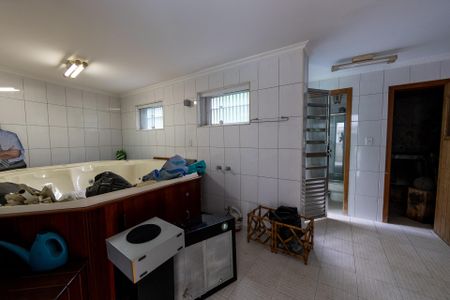 Casa de condomínio à venda com 682m², 5 quartos e 6 vagasÁrea comum