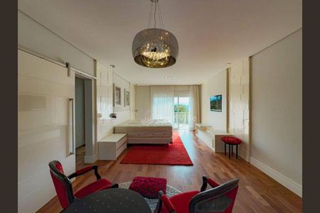 Casa à venda com 504m², 4 quartos e 4 vagas